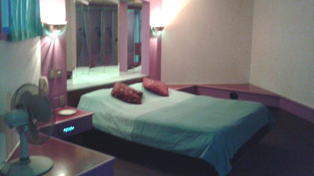 motel las brujas